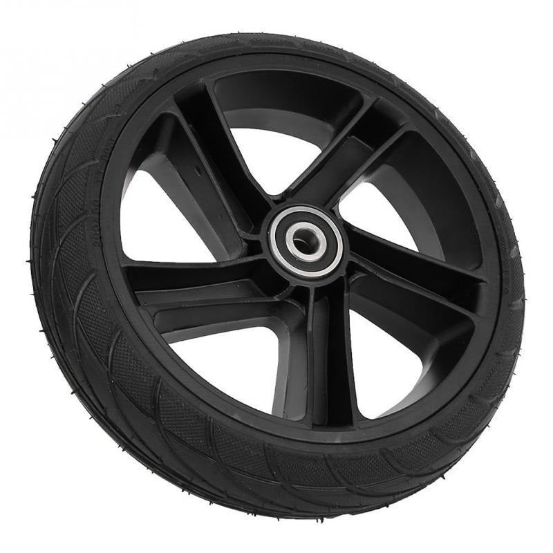 Rear wheel with tire